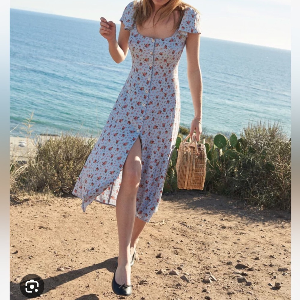 COPY - Reformation size 4 blue floral dress